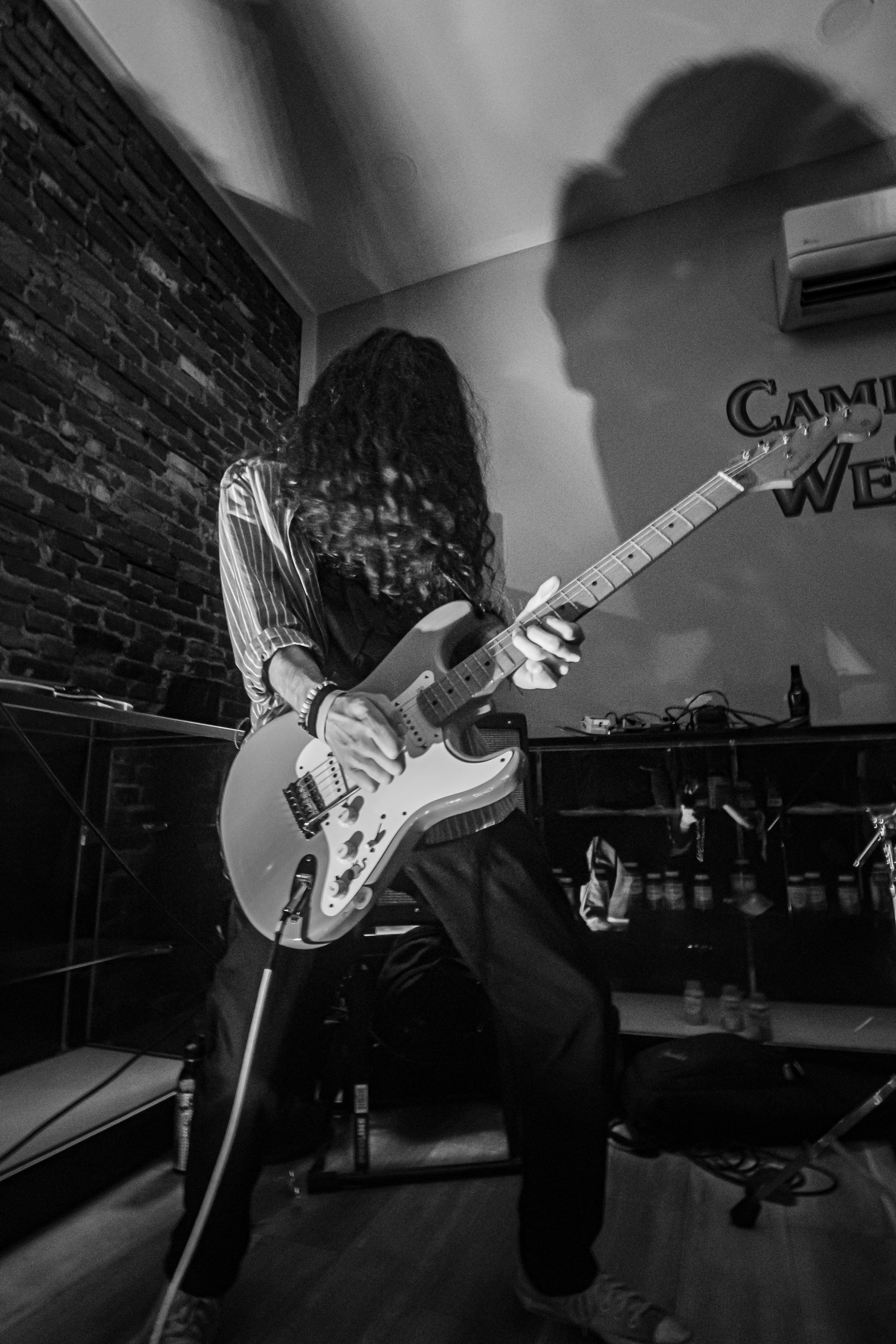 Maid 9/25 show crowd